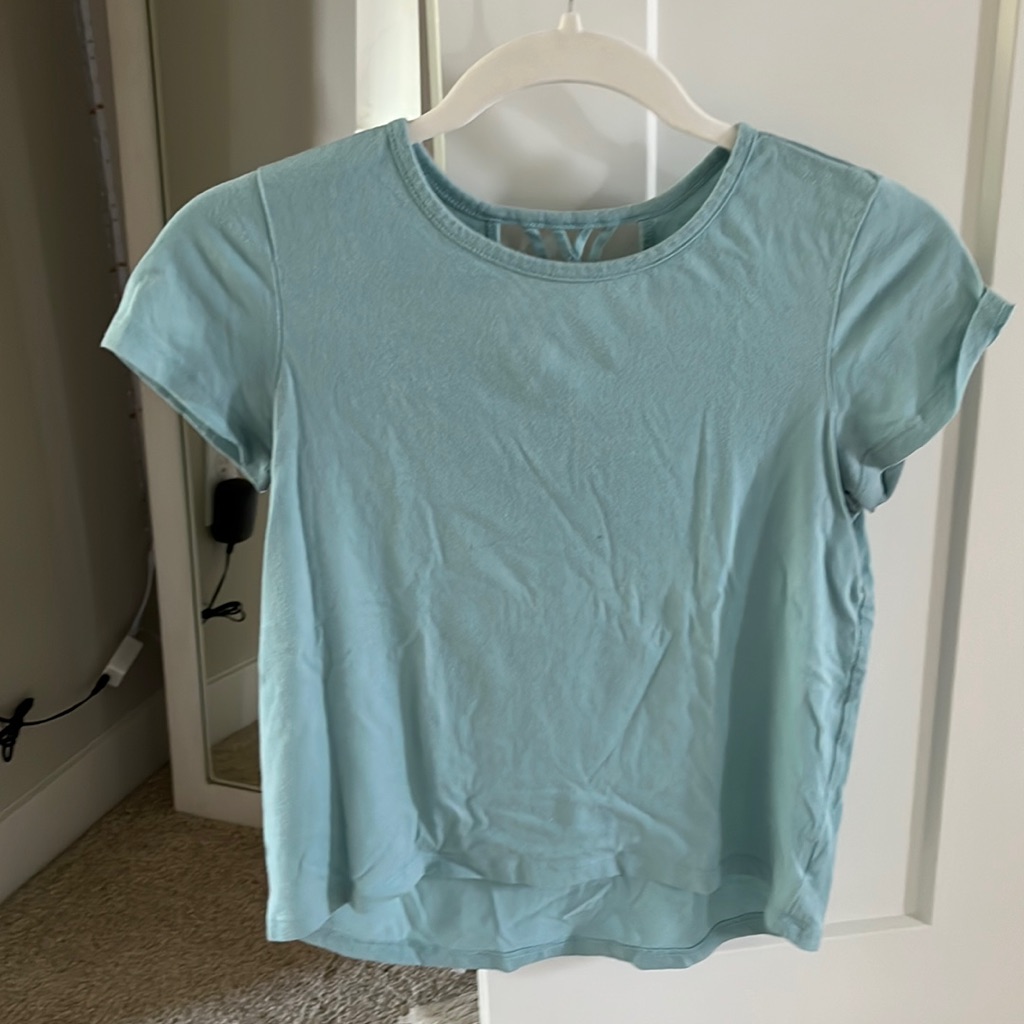 Old Navy Light Blue Basic Tee